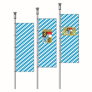 Execution hoisting flags in oblong format with plastic springhooks at the pole side