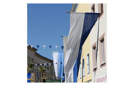 Hanging and oblique flags