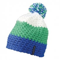 crochet cap with pompon