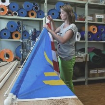 Finishing of banner flags