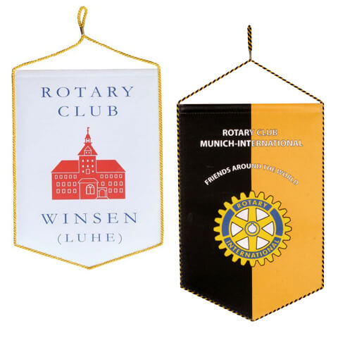 Gedruckte Tischbanner im Offsetdruck Gedruckte Tischstandarten und Tischbanner im Offsetdruck