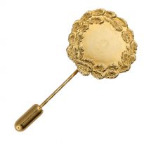 251600 in gold with stick pin, 23 mm diameter