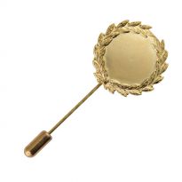251601 in gold with stick pin, 24 mm diameter