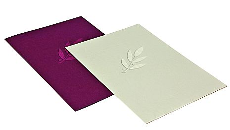 Urkundenmappen aus Büttenpapier mit geprägtem Motiv Urkundenmappen zum stilvollen Überreichen der Urkunde