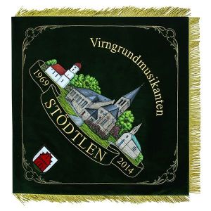 Three churches on the home side of the music club flag of Stödtlen